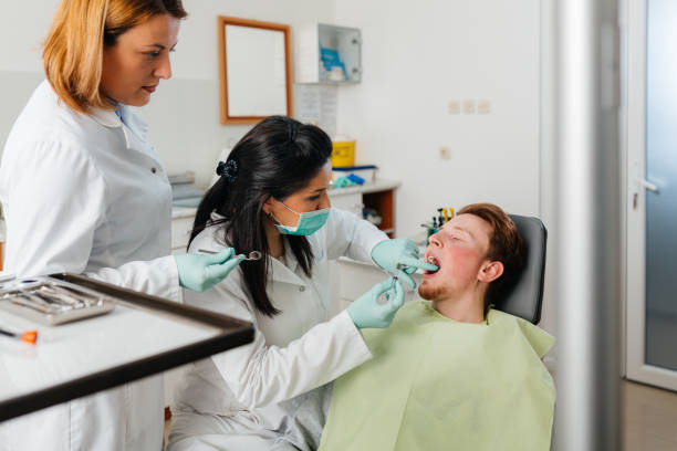 Best Emergency Dental Care for Abscessed Tooth in Steelevle, IL